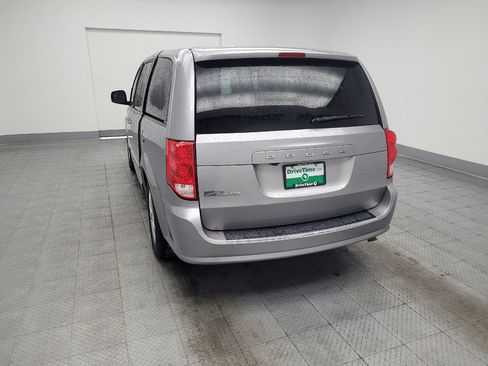 Used 2017 Dodge Grand Caravan SE w/ Power Window Group FWD image 6