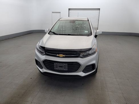 Used 2021 Chevrolet Trax LS w/ Tint and Cruise Package FWD image 15