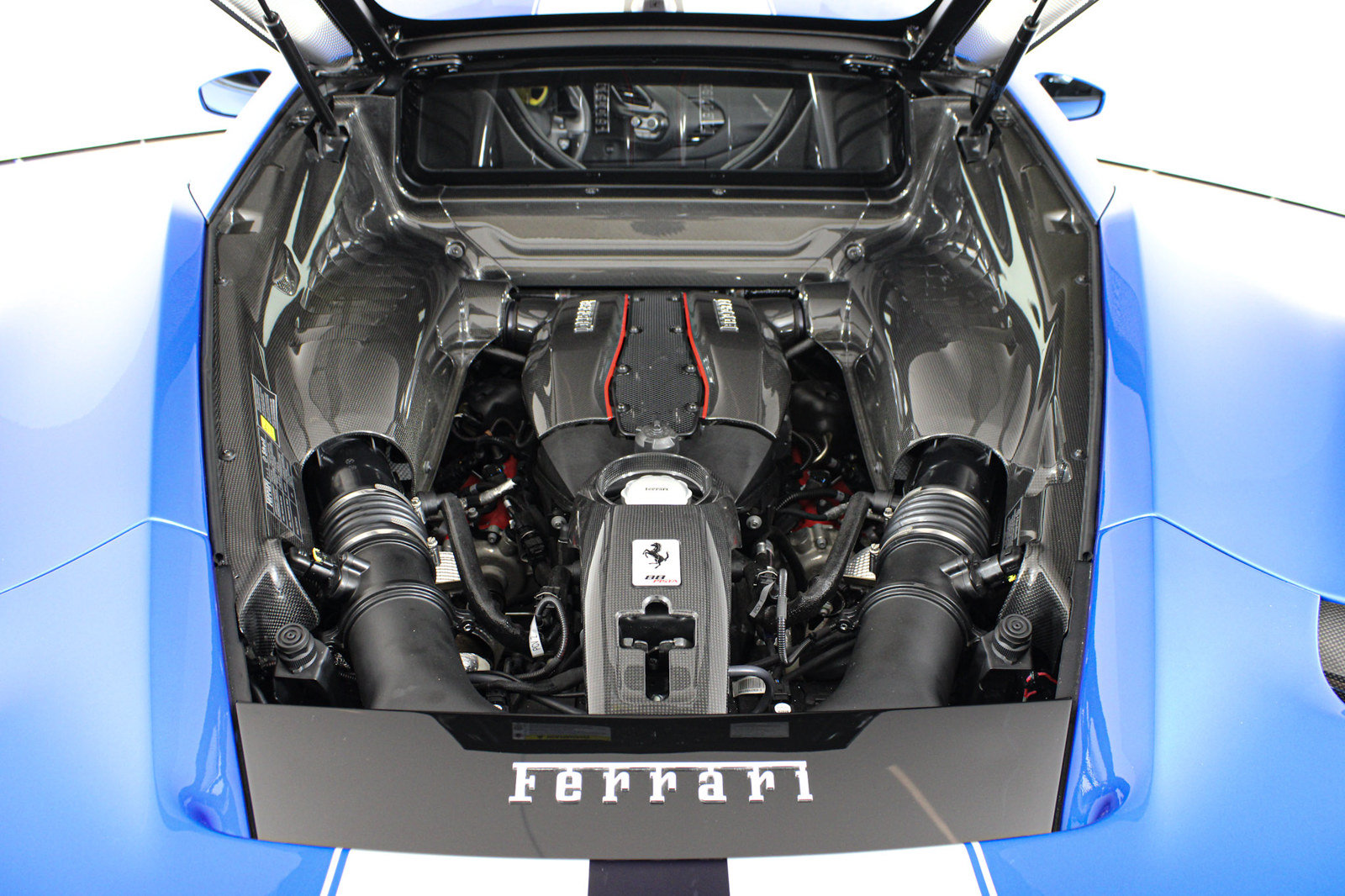 Used 2020 Ferrari 488 Pista Coupe RWD image 51