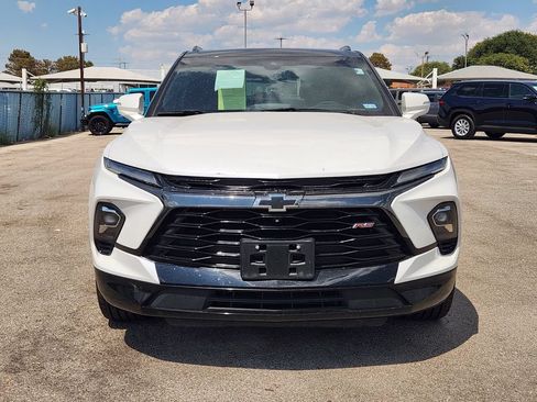 Used 2024 Chevrolet Blazer RS w/ Driver Confidence II Package FWD image 2