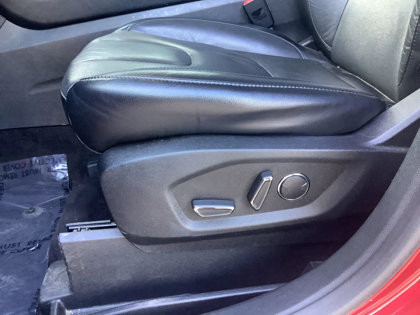 Used 2019 Ford Edge Titanium w/ Equipment Group 301A AWD/4WD image 26
