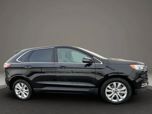 Used 2022 Ford Edge Titanium AWD/4WD image 4