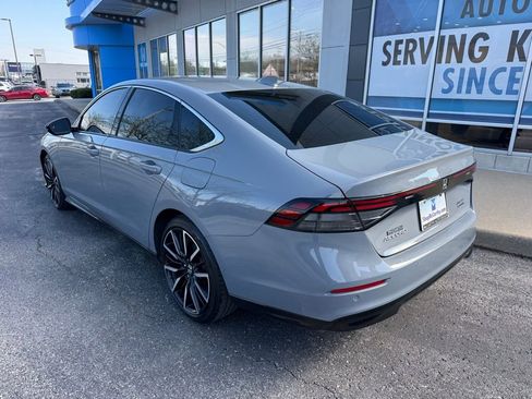 Used 2023 Honda Accord Touring image 14