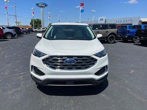 Used 2024 Ford Edge Titanium AWD/4WD image 2