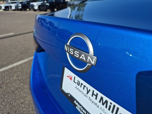 Used 2024 Nissan Sentra SV FWD image 22