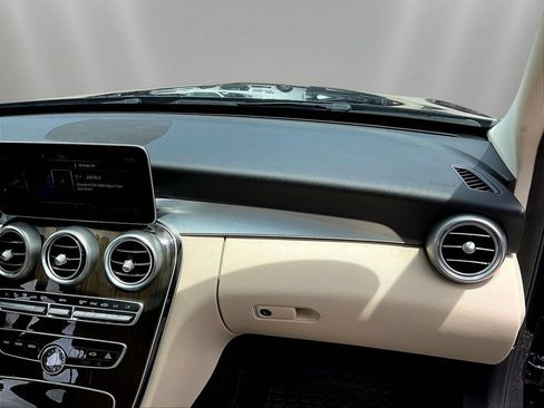 Used 2019 Mercedes-Benz C 300 Sedan image 28