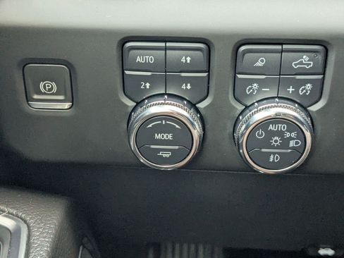 Certified 2023 GMC Sierra 1500 Denali w/ Denali Reserve Package AWD/4WD image 19