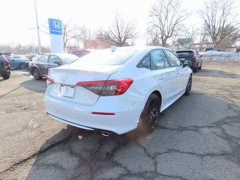 Certified 2024 Honda Civic Sport image 5