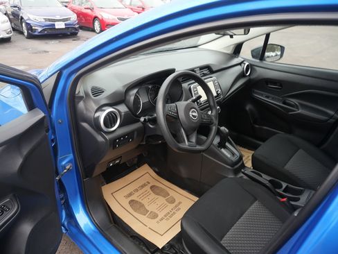 Used 2023 Nissan Versa S w/ Trunk Package image 9