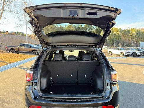 New 2026 Jeep Compass Latitude AWD/4WD image 31