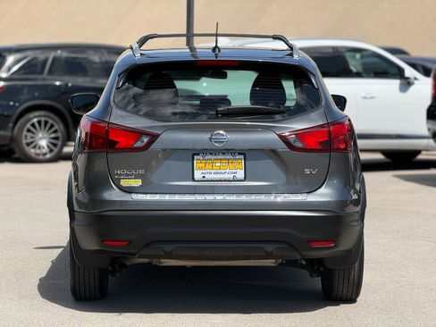 Used 2017 Nissan Rogue Sport SV FWD image 6