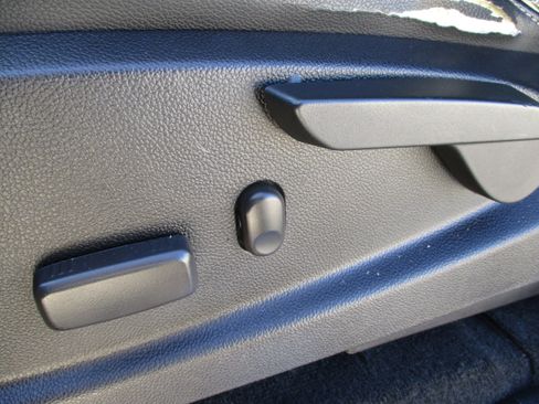 Used 2018 Chevrolet Colorado ZR2 image 32