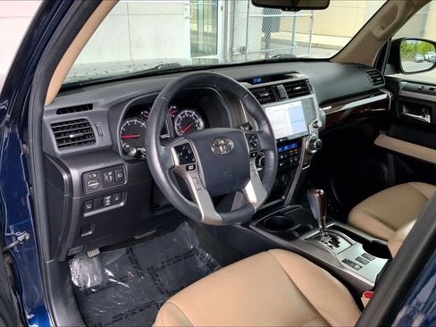 Used 2024 Toyota 4Runner Limited RWD image 18