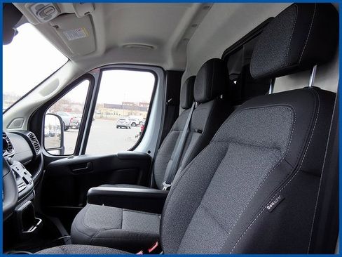 New 2025 RAM ProMaster 2500 w/ Convenience Group image 12