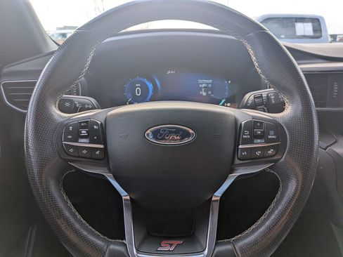 Used 2020 Ford Explorer ST w/ Premium Technology Package image 16