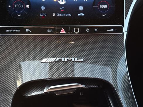 Used 2025 Mercedes-Benz GLC 43 AMG 4MATIC image 34