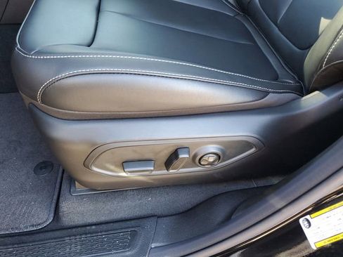 New 2025 Jeep Grand Cherokee L Limited image 15