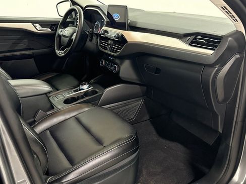 Used 2022 Ford Escape SEL image 24