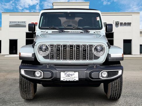 Certified 2024 Jeep Wrangler Sahara image 3