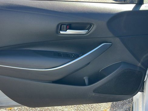 Used 2023 Toyota Corolla SE image 16