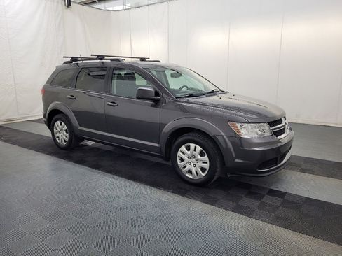Used 2016 Dodge Journey SE w/ Flexible Seating Group FWD image 11