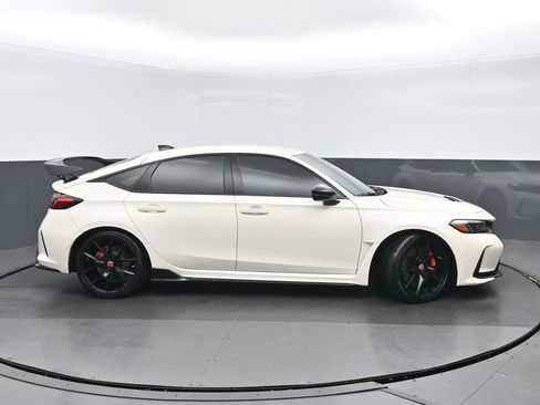 Used 2023 Honda Civic Type R image 2