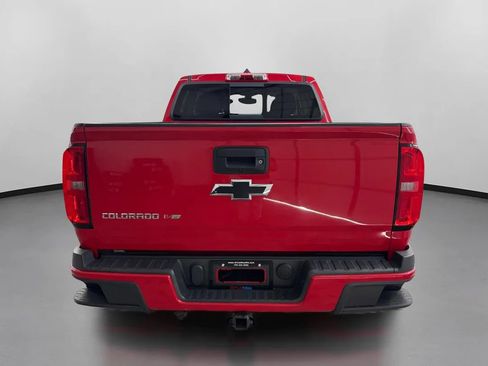 Used 2017 Chevrolet Colorado Z71 AWD/4WD image 6