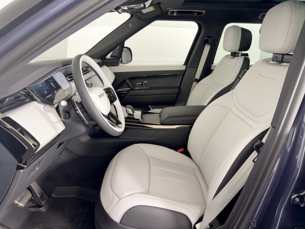 New 2027 Land Rover Range Rover Sport Dynamic SE AWD/4WD image 5
