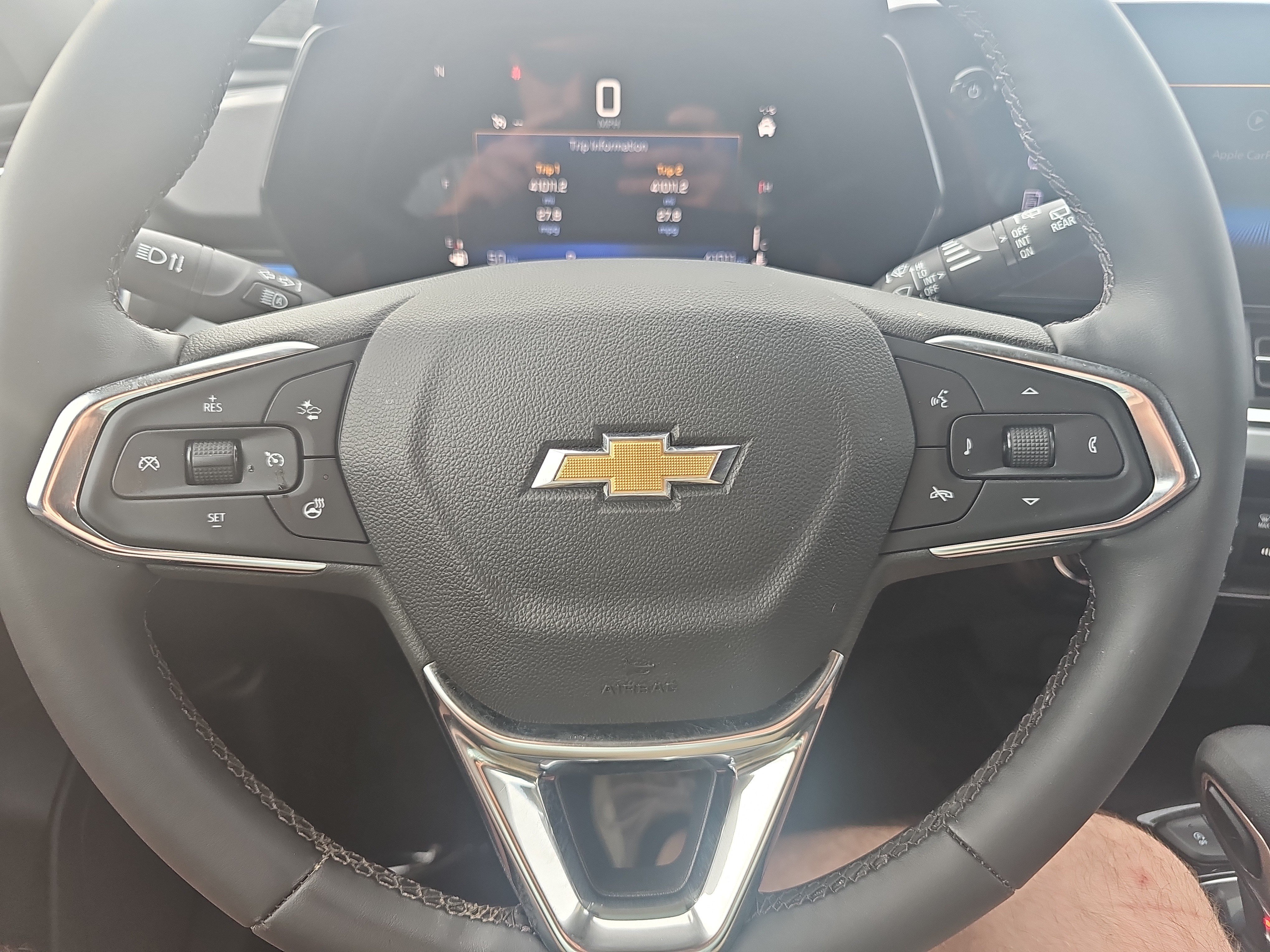 Used 2024 Chevrolet Trax LT w/ LT Convenience Package FWD image 17
