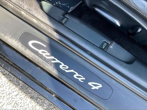 Used 2003 Porsche 911 Cabriolet image 33
