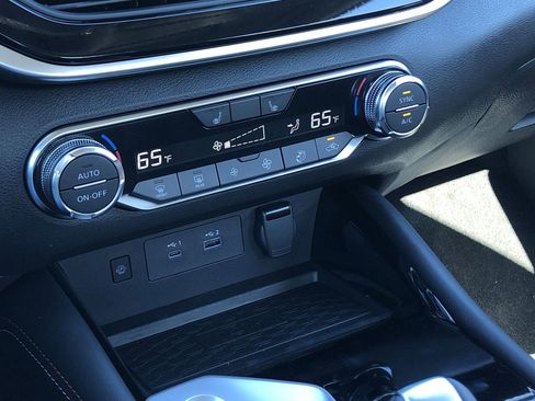 New 2025 Nissan Altima 2.5 SR w/ SR Premium Package image 30