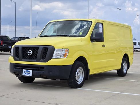 Used 2020 Nissan NV 1500 S RWD image 3