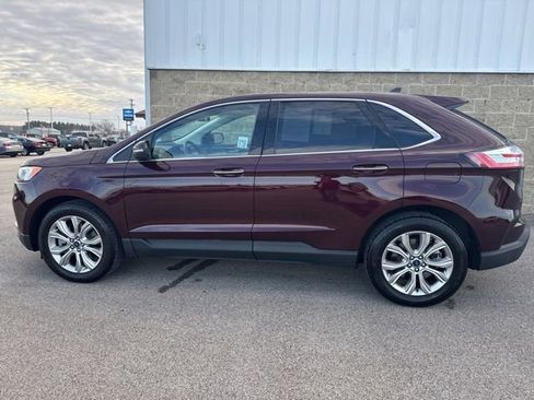 Used 2022 Ford Edge Titanium w/ Equipment Group 301A AWD/4WD image 8