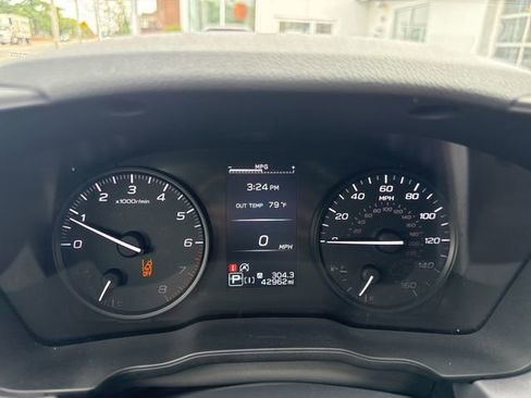 Used 2024 Subaru Crosstrek 2.0i AWD/4WD image 14