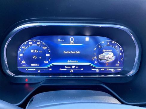 Used 2022 Chevrolet Tahoe LT w/ Luxury Package image 22