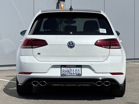 Used 2018 Volkswagen Golf R 4-Door AWD/4WD image 4