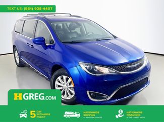 Used 2018 Chrysler Pacifica Touring-L FWD video 1