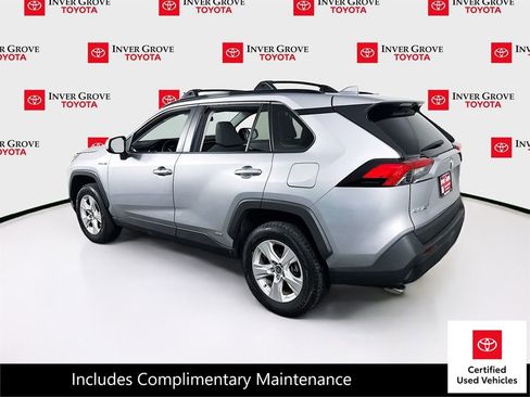 Certified 2021 Toyota RAV4 XLE w/ Convenience Package image 7