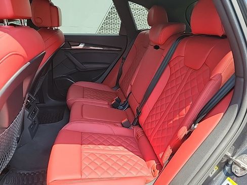 Used 2024 Audi SQ5 Premium Plus w/ Premium Plus Package AWD/4WD image 8