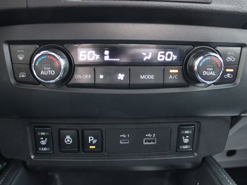 Certified 2022 Nissan Frontier PRO-4X w/ Pro-4X Premium Package AWD/4WD image 21
