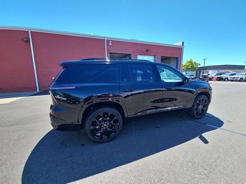 Used 2024 Chevrolet Traverse RS AWD/4WD image 10