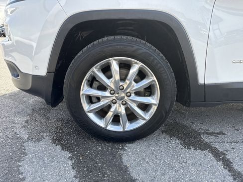 Used 2014 Jeep Cherokee Limited w/ Technology Group image 14