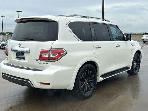 Used 2020 Nissan Armada Platinum w/ Captain's Chairs Package RWD image 13