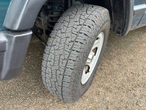 Used 1998 Jeep Cherokee Sport image 23