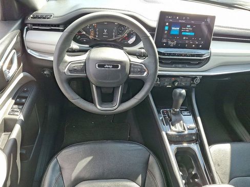 Used 2023 Jeep Compass Limited AWD/4WD image 12