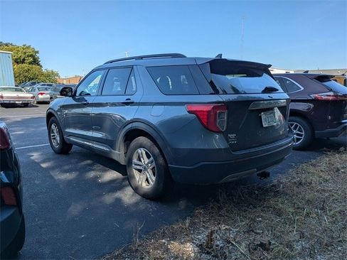 Certified 2022 Ford Explorer XLT w/ Equipment Group 202A image 4