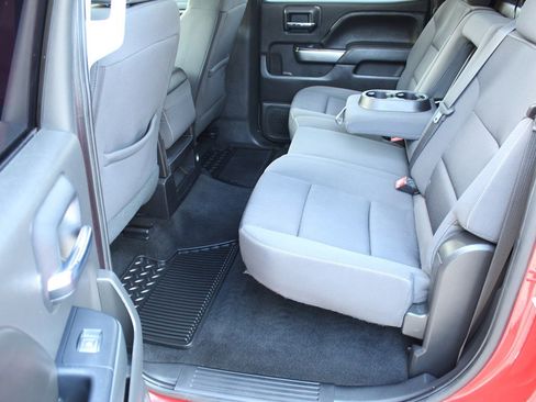 Used 2018 Chevrolet Silverado 1500 LT w/ Texas Edition image 19