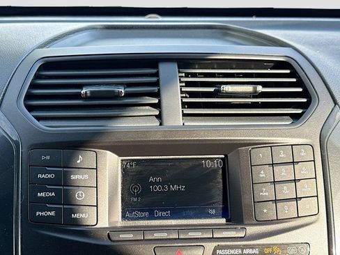 Used 2018 Ford Explorer XLT AWD/4WD image 15