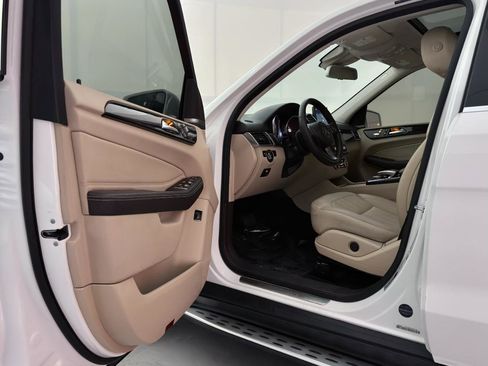 Used 2017 Mercedes-Benz GLE 350 4MATIC w/ Premium 1 Package image 16