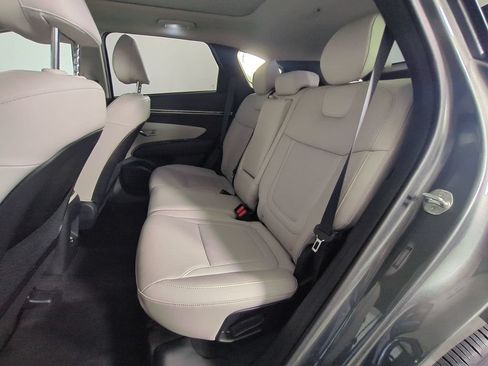 Used 2022 Hyundai Tucson Limited FWD image 16